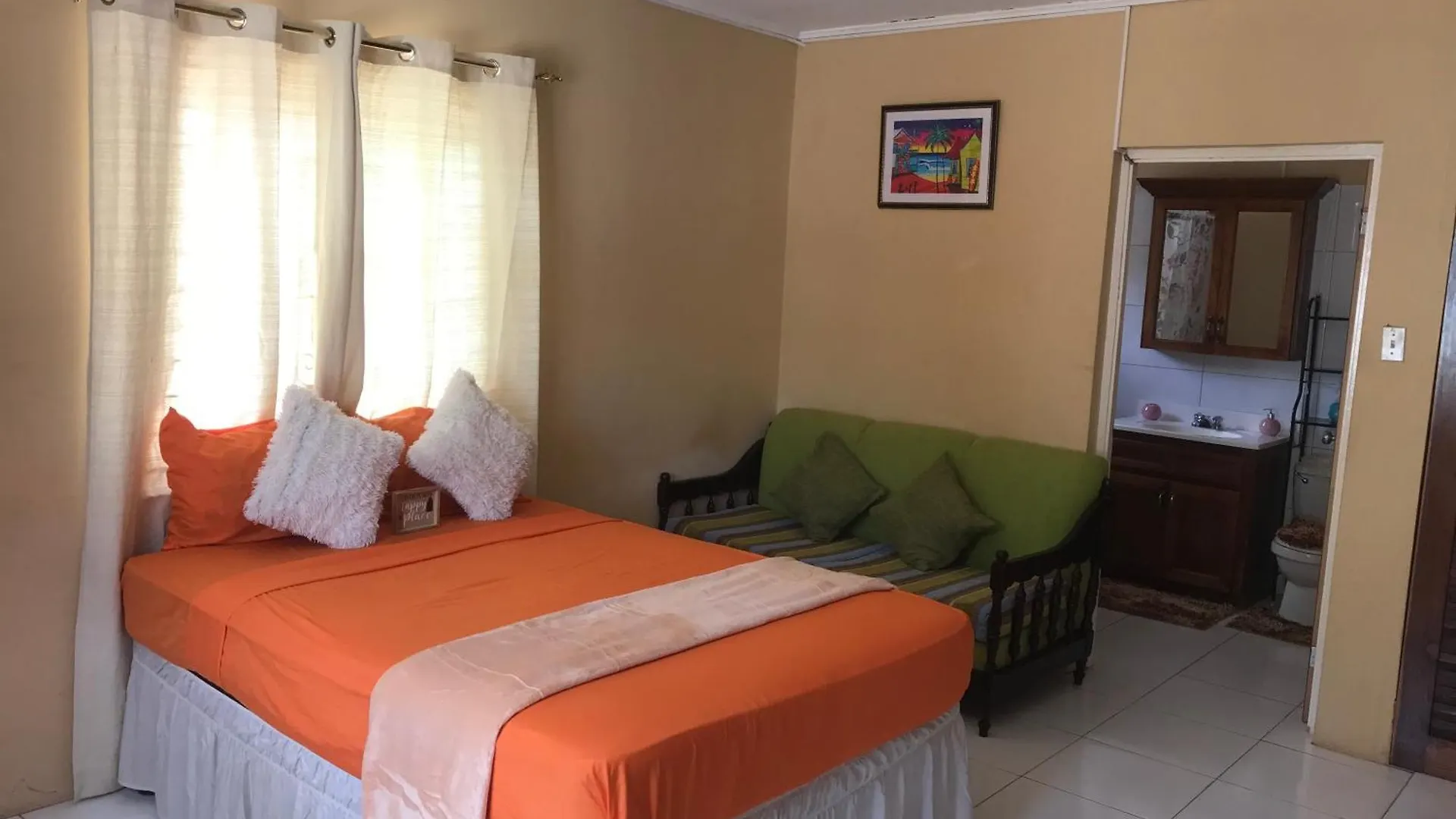 Studio In The Hills Of Ocho Rios Lejlighed 0*,